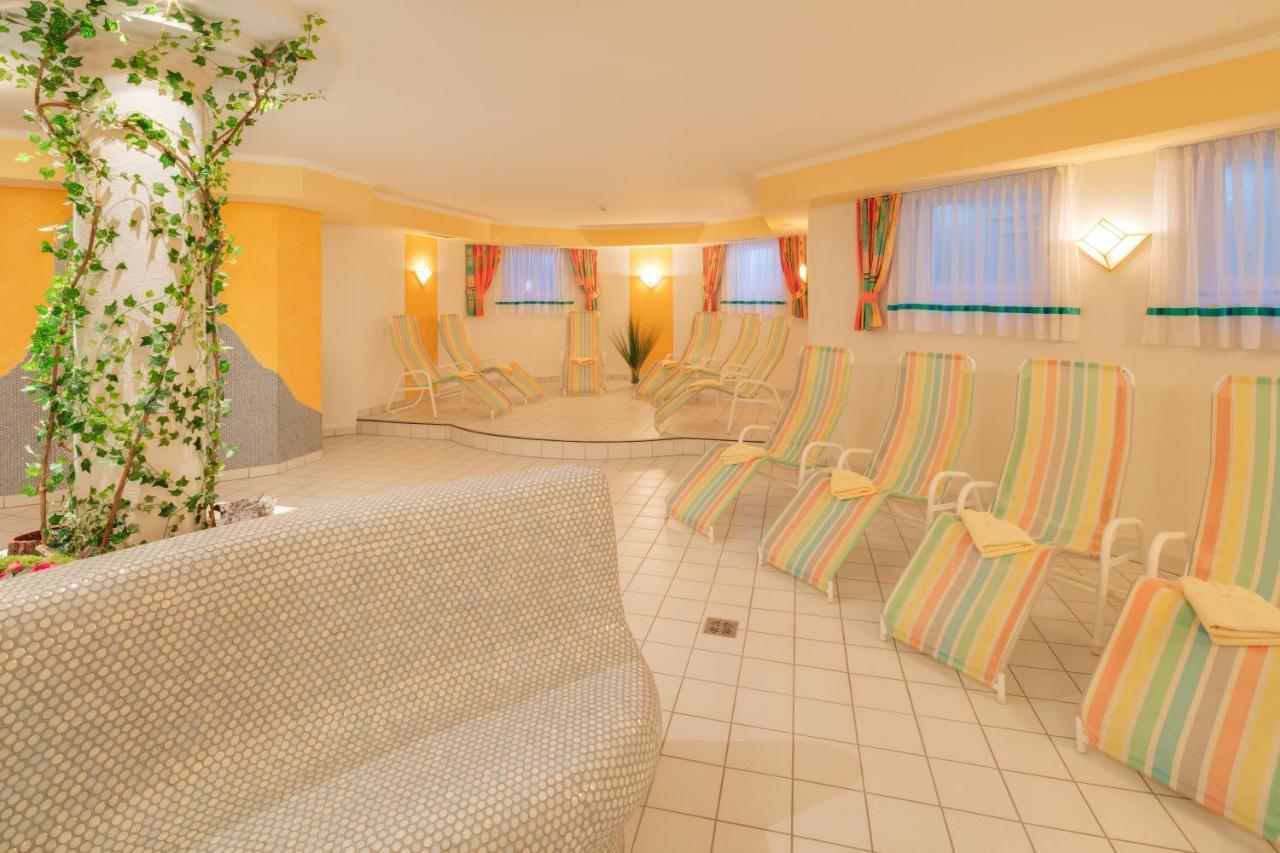 Hotel Belmont Fiss Exterior foto